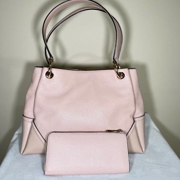 Michael Kors - Leather Handbag w/ Wallet Set - Picture 6 of 6